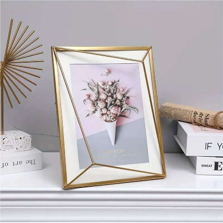 فريم صور مربع ذهبي 3510-3