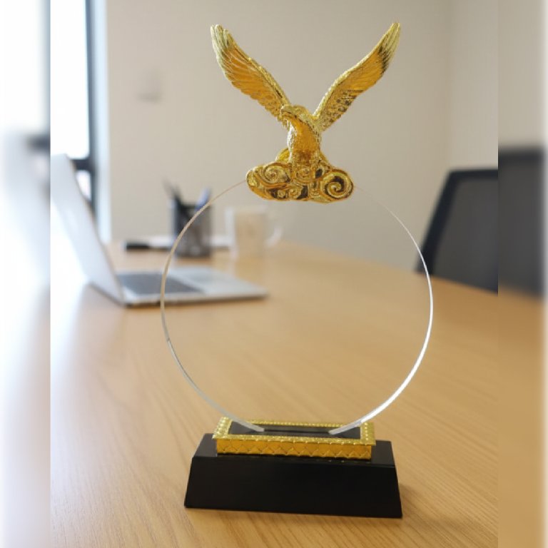 درع كريستال صقر3526-10