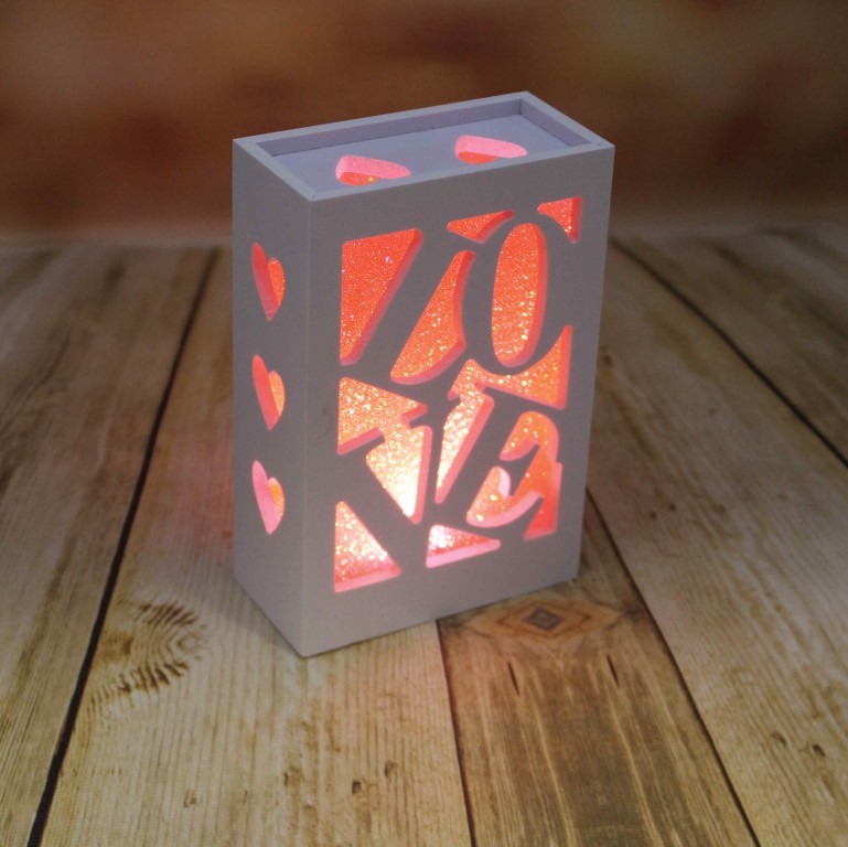 مكعب اضاءة 317-38 love